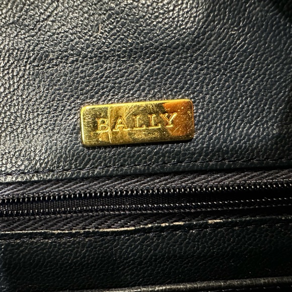 Vintage Bally Navy Ostrich Leather Top Handle Bag – Gold Hardware - Picture 12 of 14